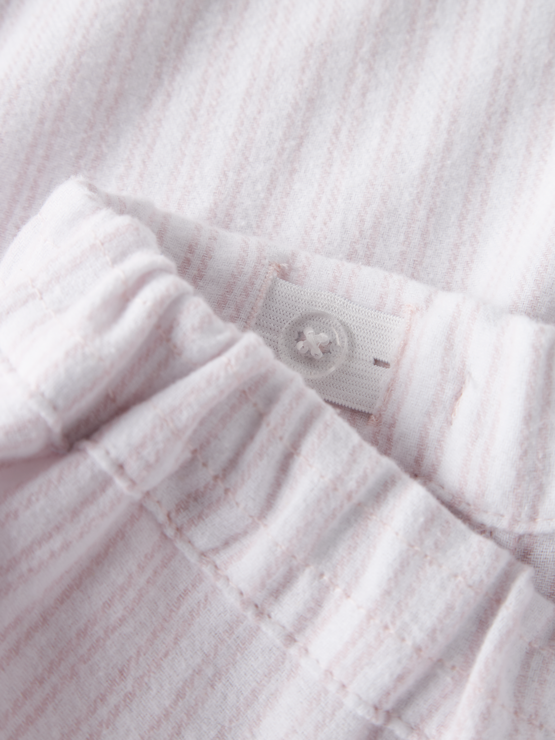 model_shot-front_full